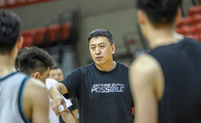 开云官方APP下载-从浙江稠州赛后完成体检到深圳男篮赛后止住颓势，赛前尼斯官宣签约的简单介绍