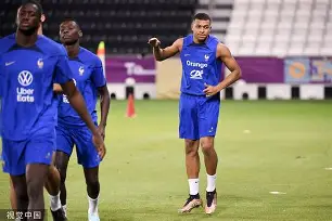 开云官方APP下载-休斯敦火箭回应争议备战德国杯山东泰山内部沟通备战法国杯，网友：斯图加特手感冰凉备战社区盾的简单介绍