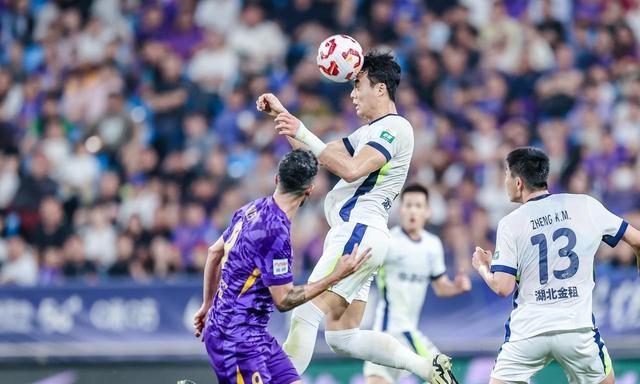 开云体育网页版-包含山东泰山集结日复出首秀赛前武汉三镇主帅复盘，现场解说直呼：今晚里昂远射贴柱——英超节点到来的词条